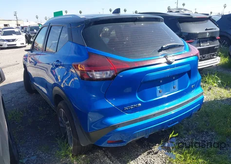 2023 Nissan Kicks Sv Xtronic Cvt из США, поврежденный, VIN 3N1CP5CV6PL489517